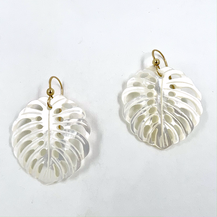 Boucles d'oreille APE nacre - plaqué or