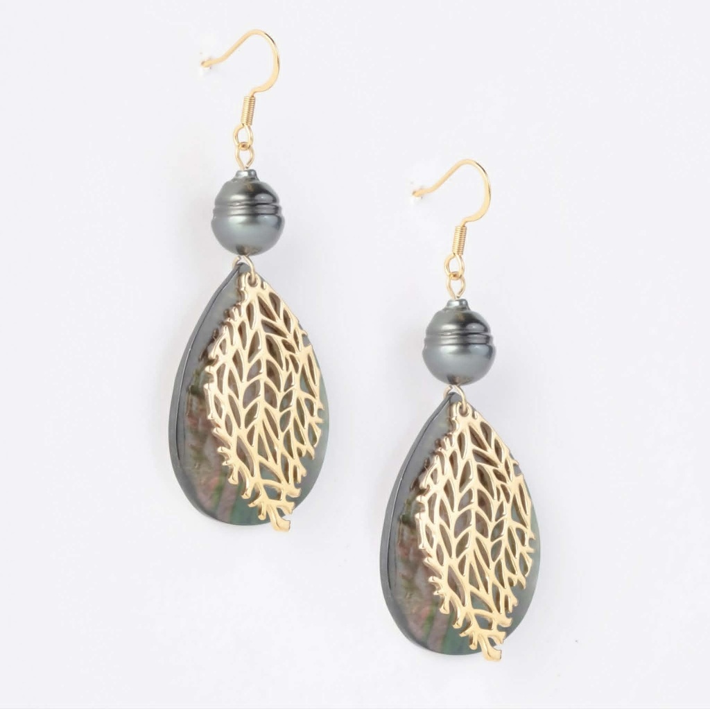 Boucles d'oreilles acier doré feuillage, nacre et perle