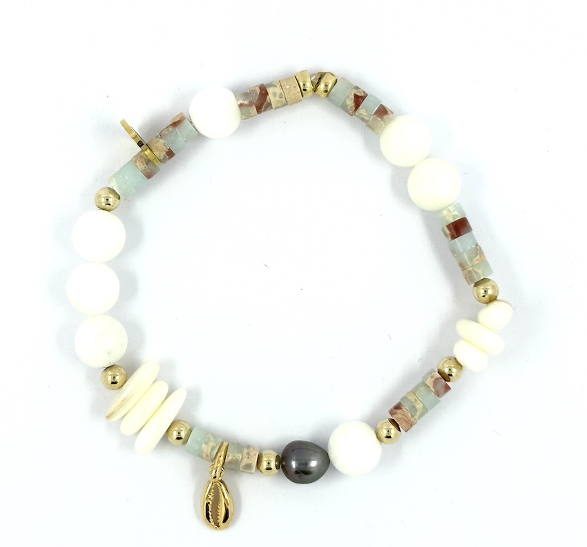 Bracelet élastique plaqué or Cori, Keishis, nacre  et pierres semi précieuses
