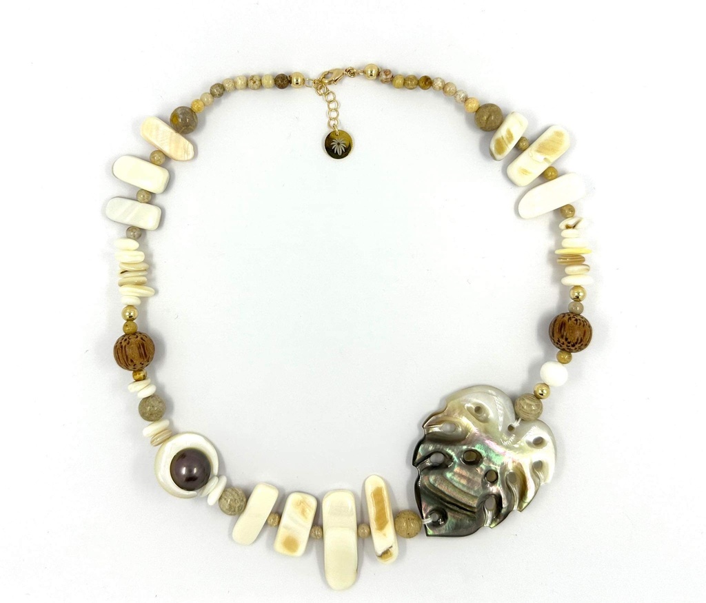 Collier plaqué or Ape en nacre, pierres semi précieuses, perle de Tahiti, bois de coco et nacre