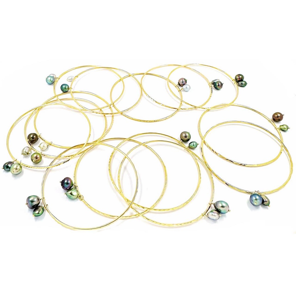 JONC BANGLE PLAQUE OR UNE PERLE ET 1 KEISHI