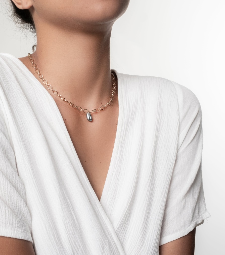 COLLIER MAILLES OVALES ET 1 KEISHI - PLAQUE OR