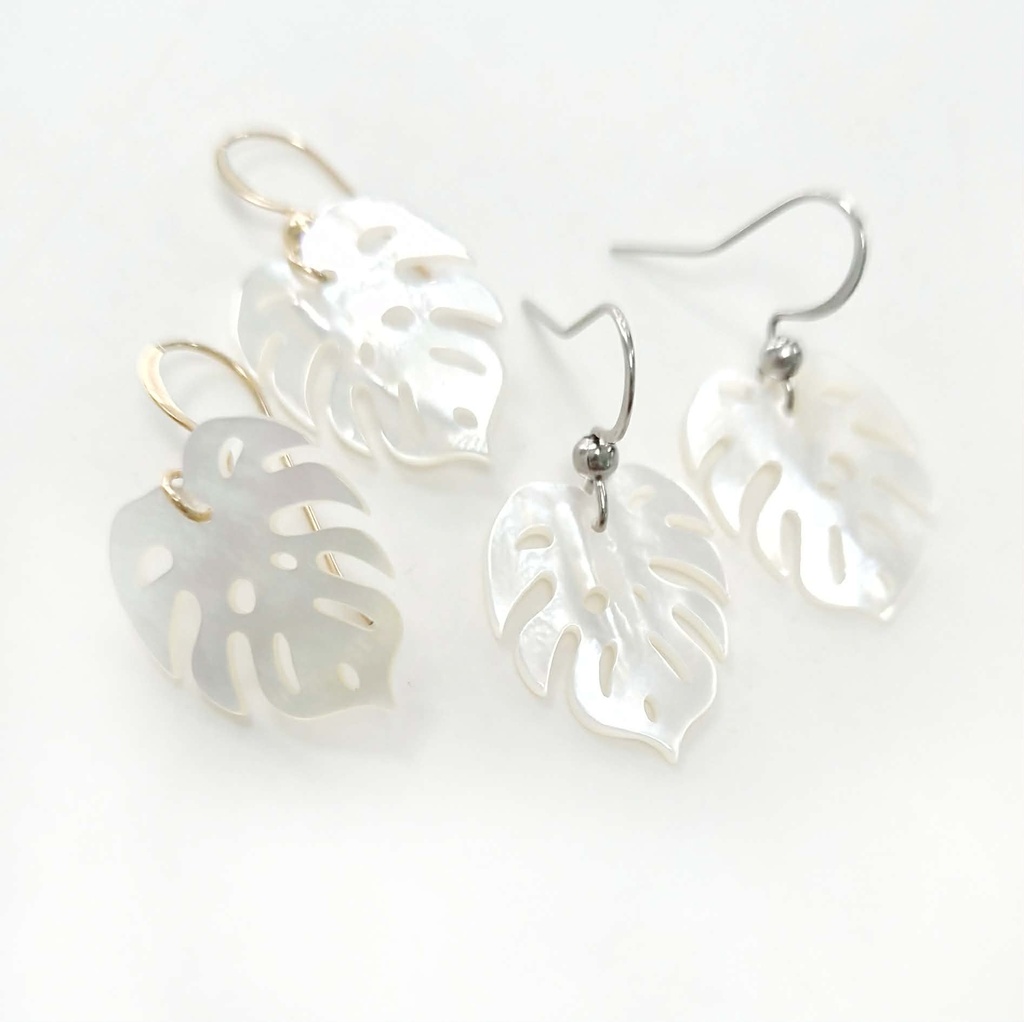 Boucles d'oreilles nacre mini ape blanche