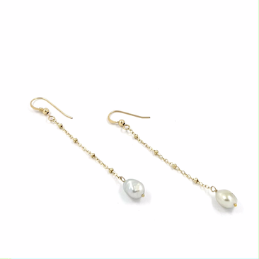 Boucles d'oreilles goldfilled chaine keishis blanc