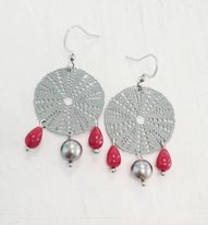 Boucles d'oreilles oursin+pierres+perle