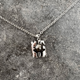 [ACCOHO12] CHAINE ACIER et PENDENTIF CROIX MARQUISIENNE EN ARGENT AVEC PERLE DE TAHITI