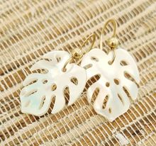 [GNBOANMB] boucles d'oreille nacre mini ape blanche