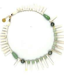 [NPLCOBV] Collier plaqué or Perles de Tahiti, nacre et pierres vertes