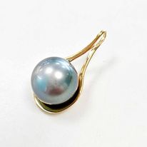 [P7] Pendentif plaqué or cuillère perle de Tahiti